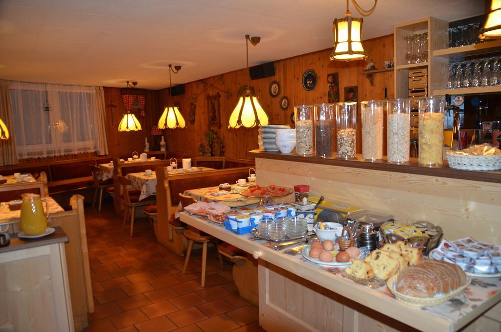 Bed and Breakfast Garni Ossi Santa Cristina Val Gardena Exterior foto